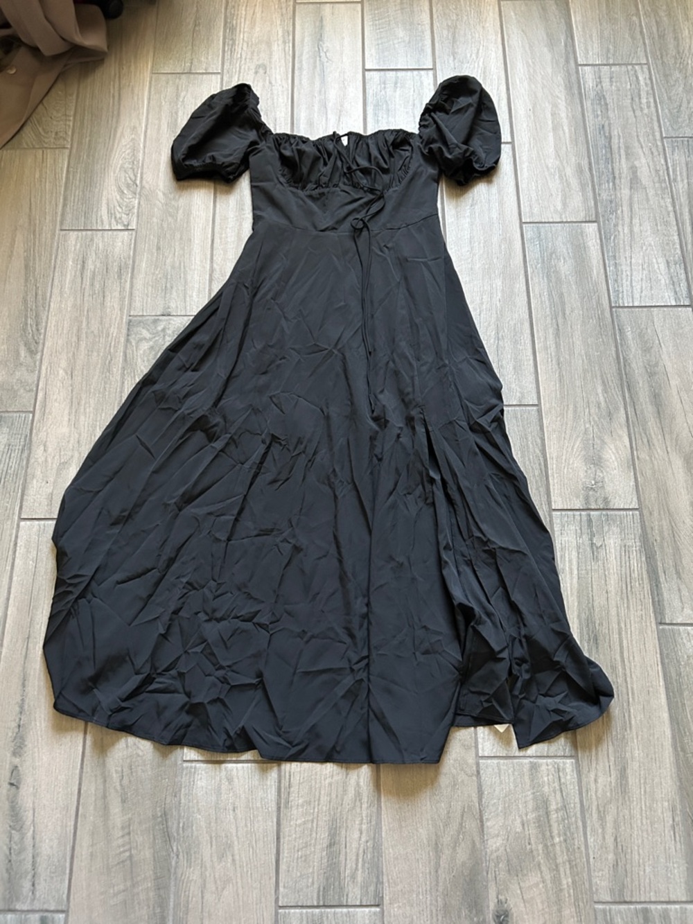 Elegant Black Off-Shoulder Maxi Dress with Puff Sleeves